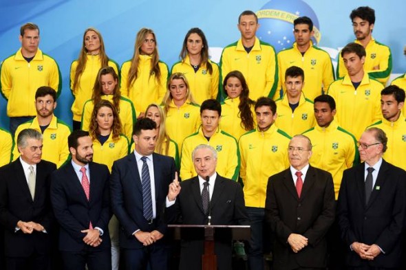brasil-presidente-exercicio-michel-temer-cerimonia-delegacao-olimpica-rio