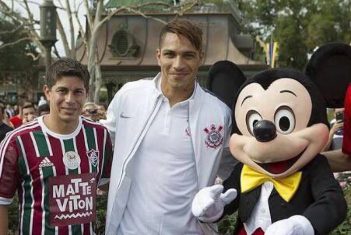 Conca no Fluminense e Guerrero no Corinthians participaram de evento de marketing na Disney em 2015 Reprodução Twitter