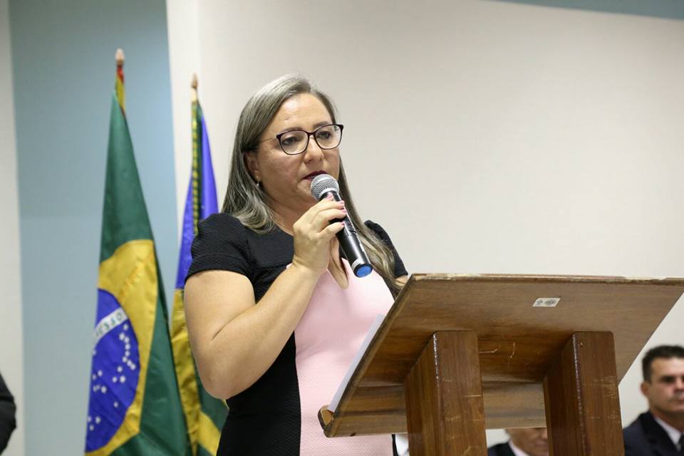 Vilma Amorim toma posse como a mais nova prefeita de Esperantina (Foto/Kléber Oliveira/4 de setembro de 2014)