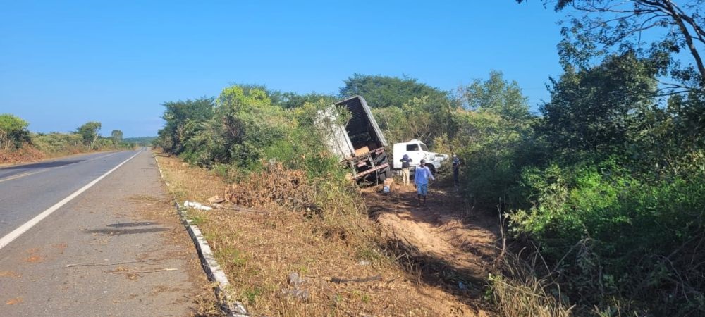 caminhoneiro-morre-em-grave-acidente-na-br-222-no-norte-do-piaui