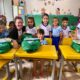 Prefeitura de Esperantina entrega kits escolares na localidade Lagoa Seca e Vassouras